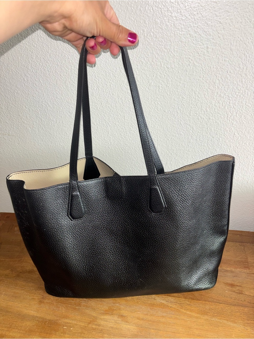 Tory Burch Black Pebbled Leather Reversible Tote with Cream Lining - Picture 3 of 7